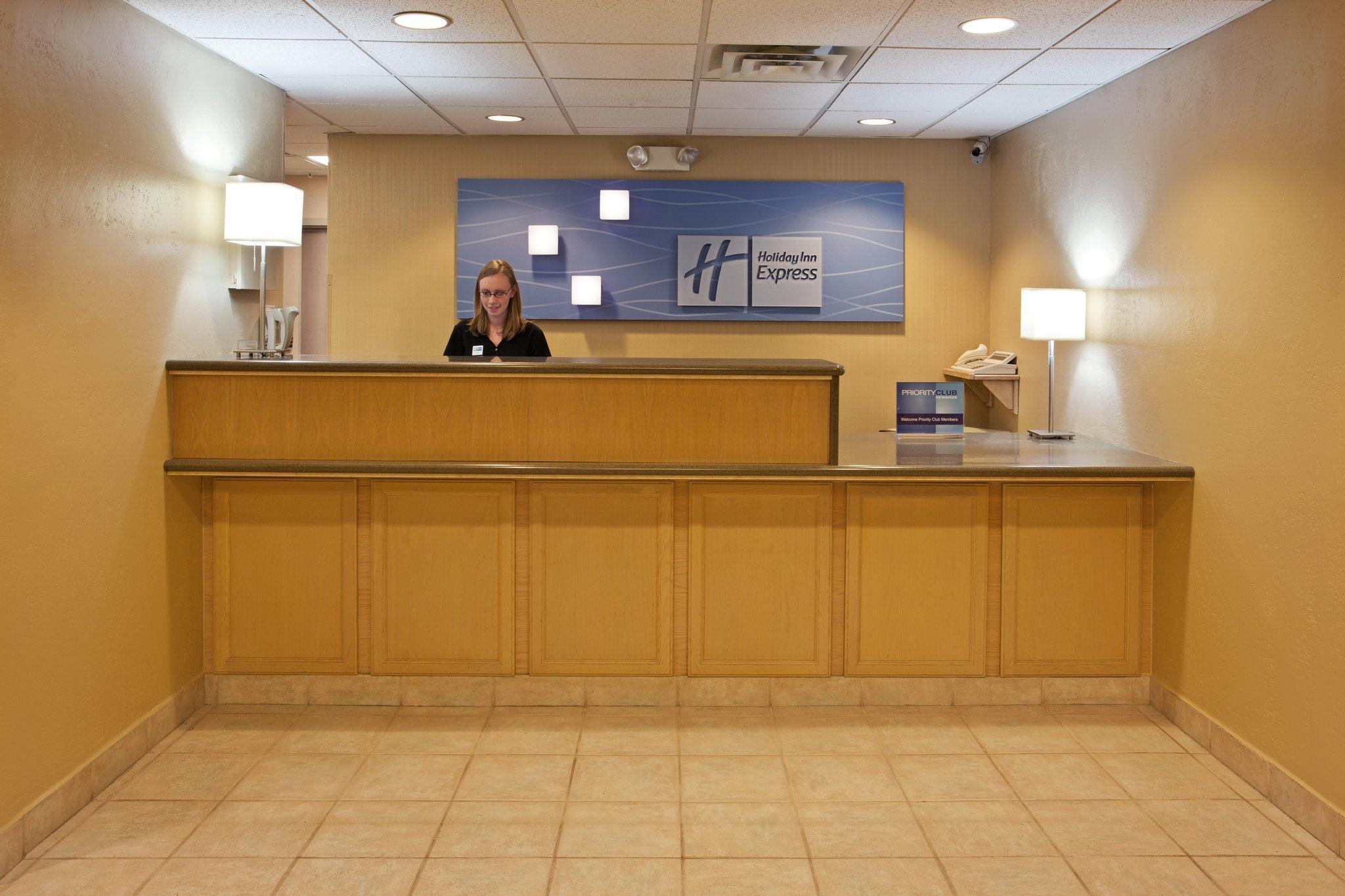 Holiday Inn Express Vermilion By Ihg מראה חיצוני תמונה