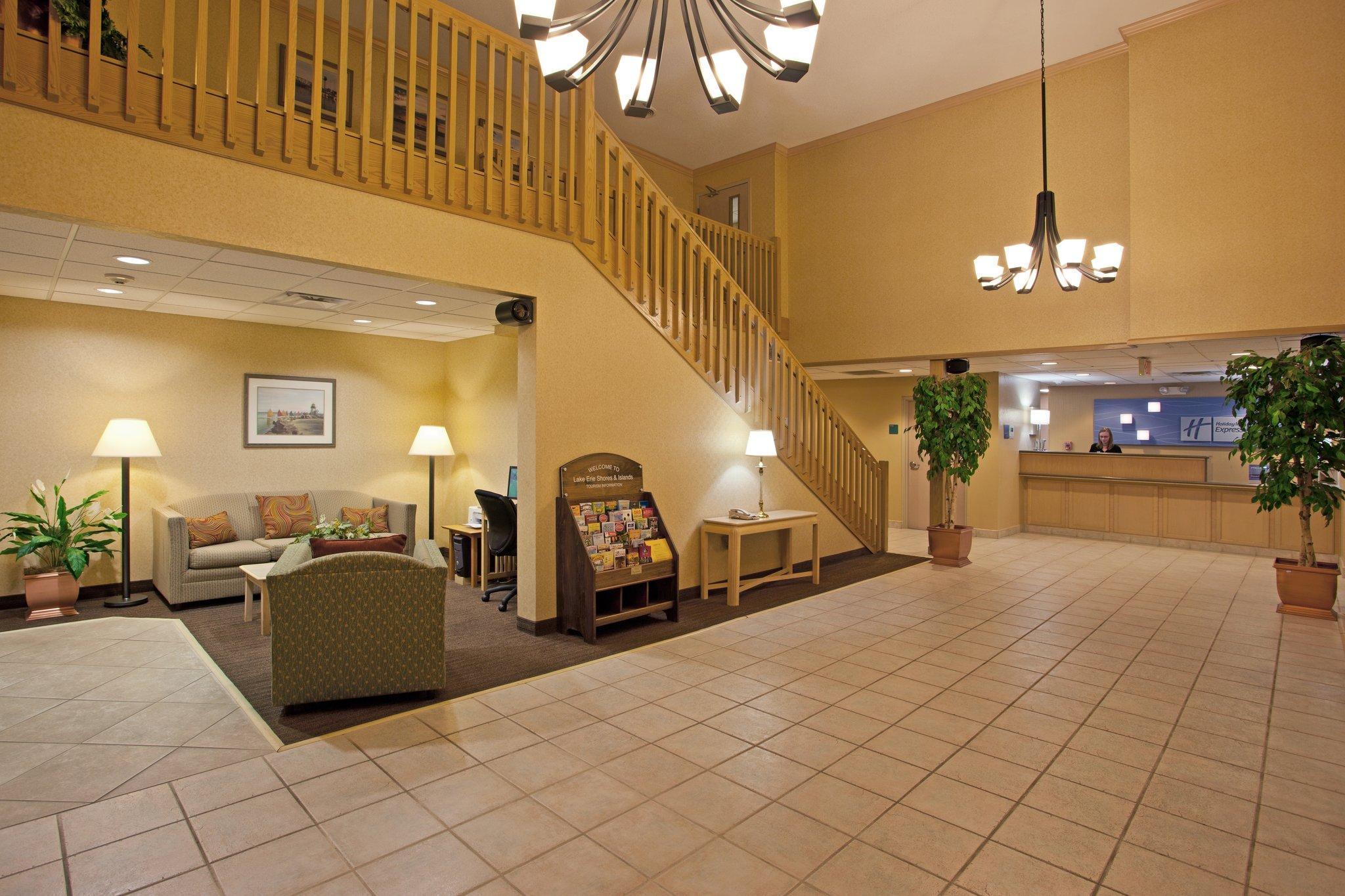 Holiday Inn Express Vermilion By Ihg מראה חיצוני תמונה